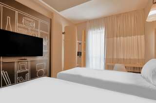 Отель Ibis Aktobe Актобе Улучшенный двухместный номер с 2 отдельными кроватями-2